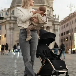Poussette fermeture automatique Eden Black kikkaboo