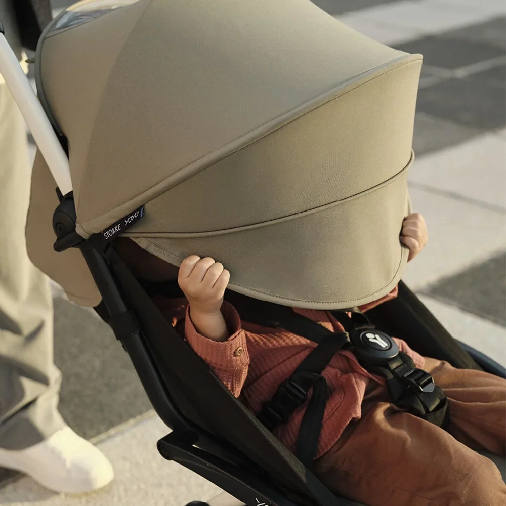 Poussette Stokke® YOYO³ Cadre Noir 6M+ – Taupe
