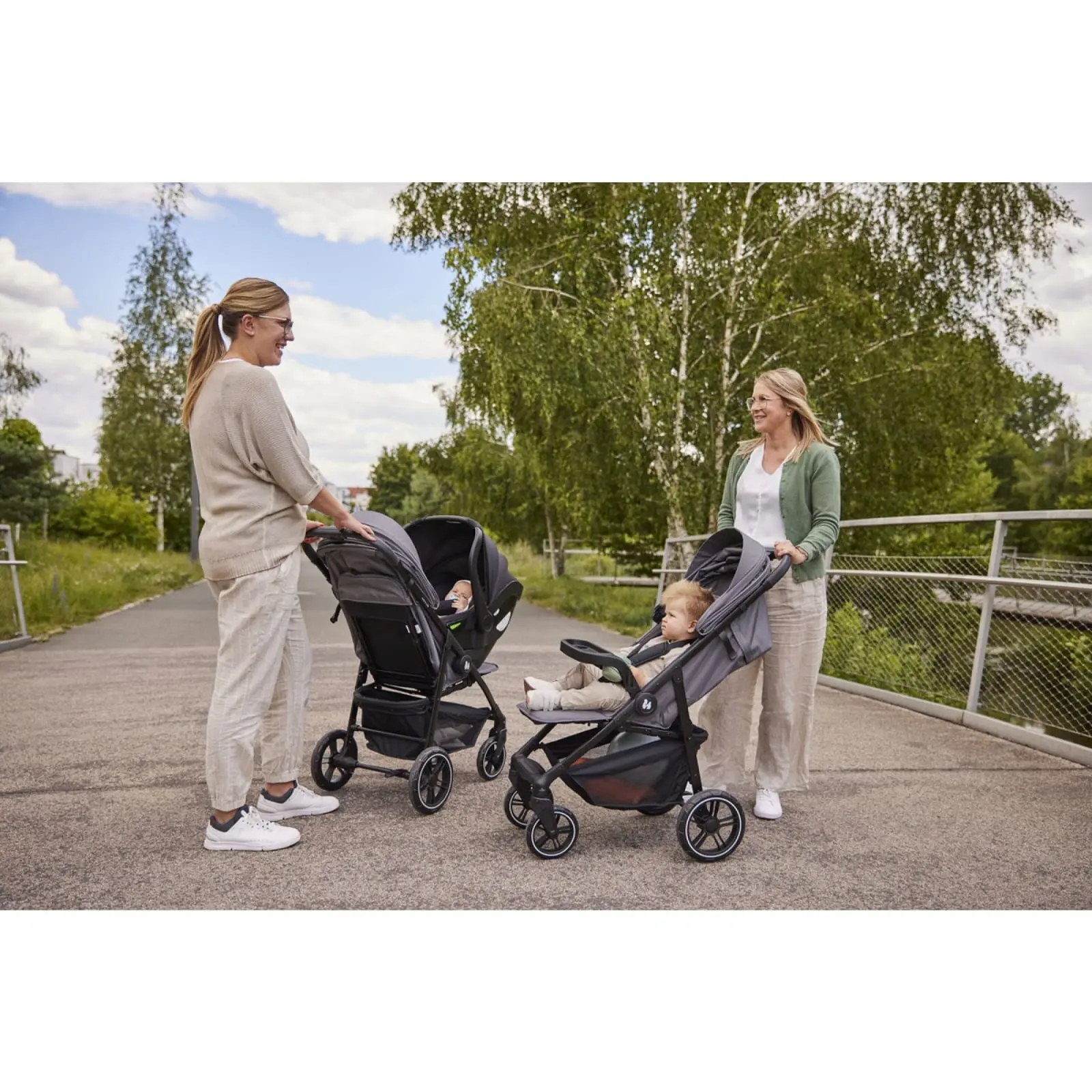 Poussette duo Hauck Shop N Care (avec siège auto)